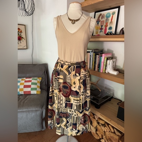 Dresses & Skirts - 80’s 90’s Vintage Geometric Patterned Pull On Skirt